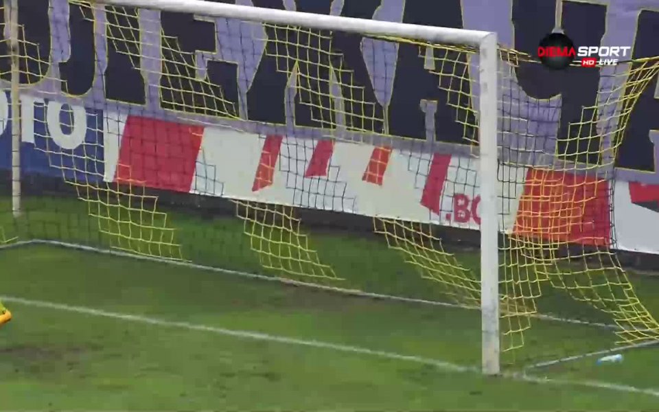 Берое изравни чрез Александър Цветков в 44-ата минута. Халфът посрещна