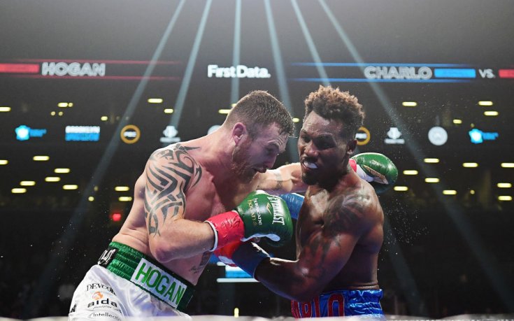 Чарло спря Хоган и запази пояса на WBC в средна категория