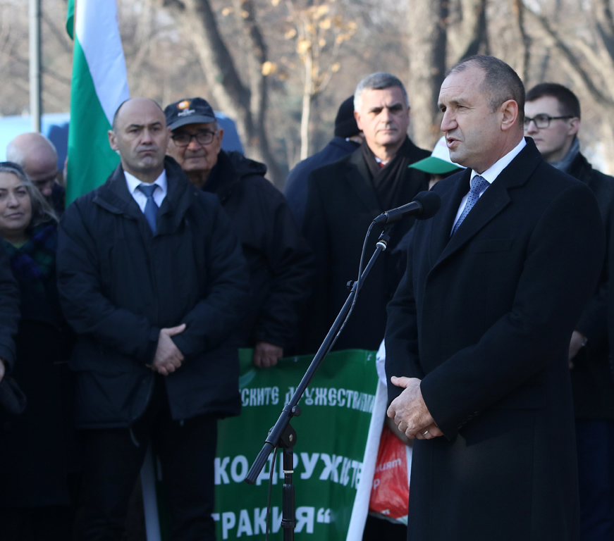 <p>Паметник на Капитан Петко войвода беше открит в Алеята на бележитите българи в Борисовата градина в София. Тази година се отбелязват 175 години от рождението на изтъкнатия революционер и защитник на тракийската кауза.</p>