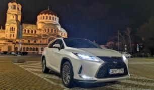 Сглобяването на един RX отнема не по-малко от 24 часа в завода на компанията в Кюшу, Япония.