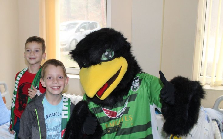 Шефката на Пирин зарадва болни деца