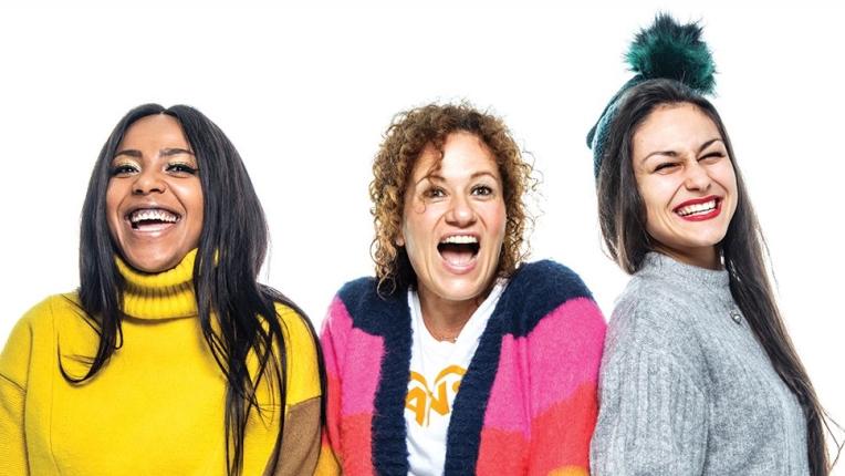  Белослава на 50: Вижте щастливото семейство и внучката на певицата! 