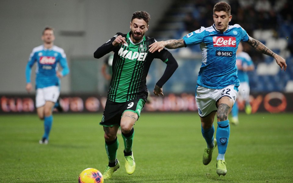 В двубой от 17-ия кръг на Серия А Наполи изтръгна