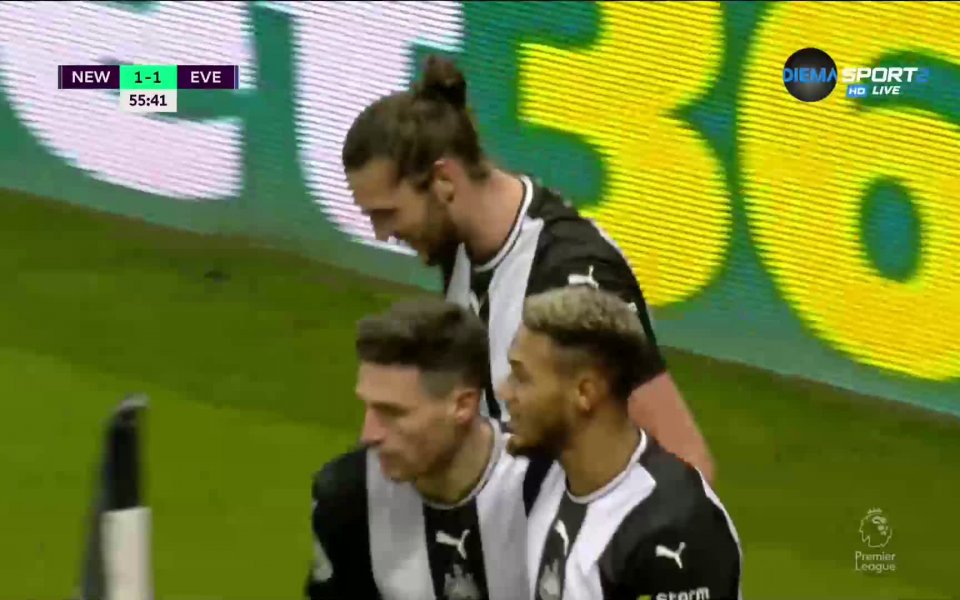 В 56-ата минута на двубоя Нюкасъл изравни резултата срещу Евертън.