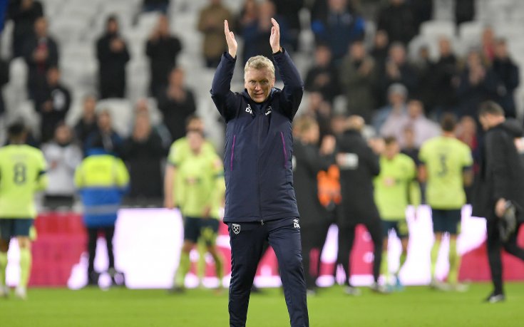 Уест Хям оглежда вратари