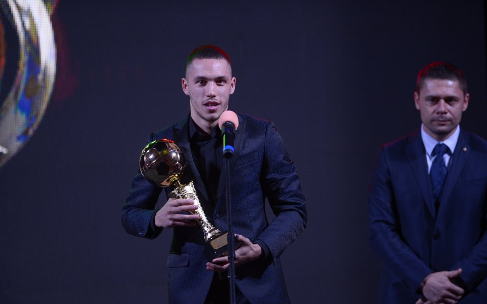Футболистът на Левски Станислав Иванов, който спечели приза за най-прогресиращ