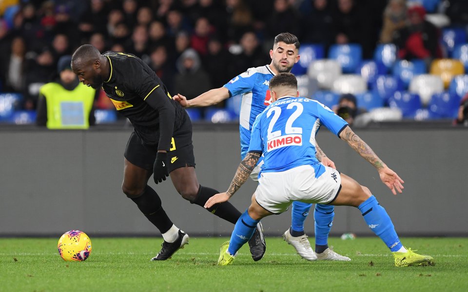 Отборите на Наполи и Интер играят при резултат 1:2 в