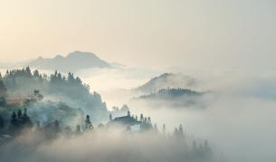 Времето в събота: Мъгли и облаци в равнините, слънце в планините