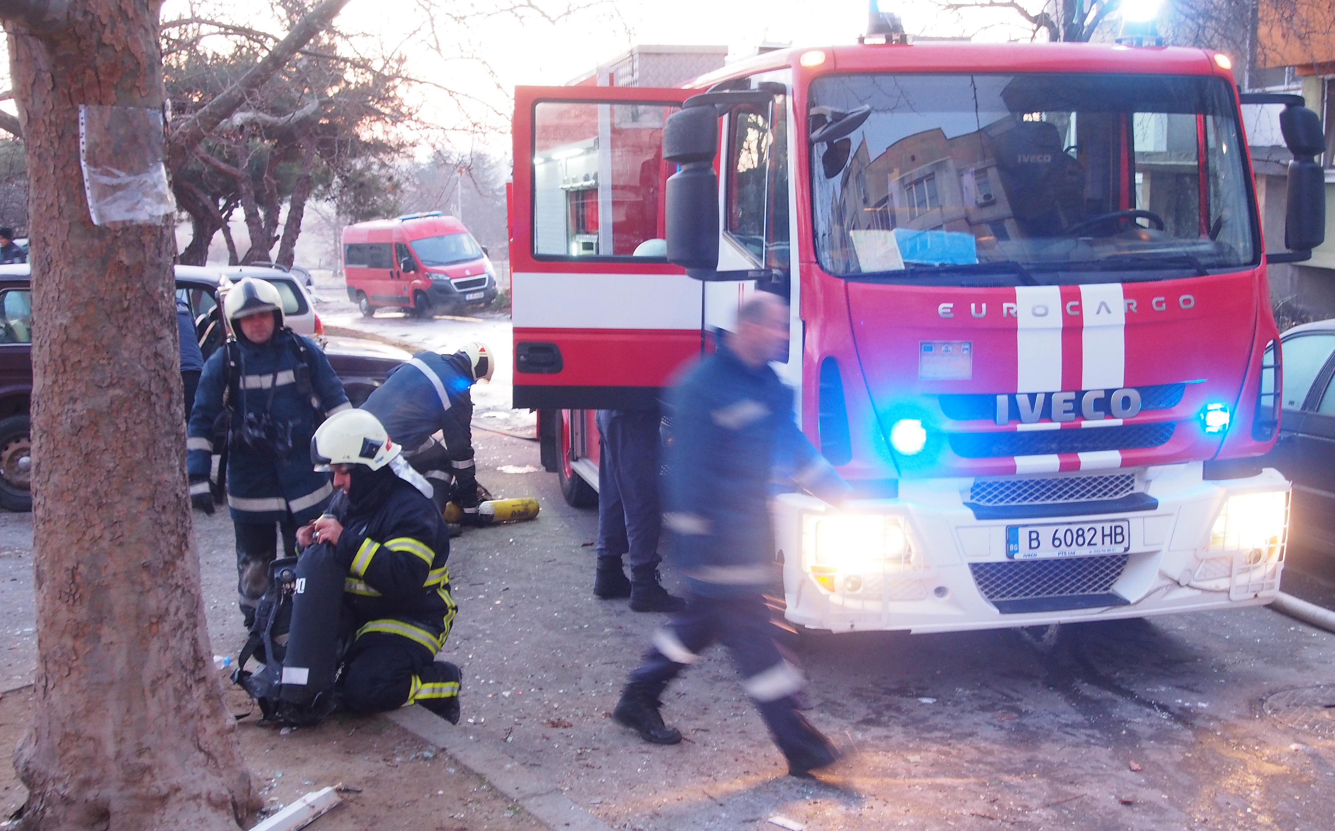 Полицията издирва мъжа, живял във взривения апартамент