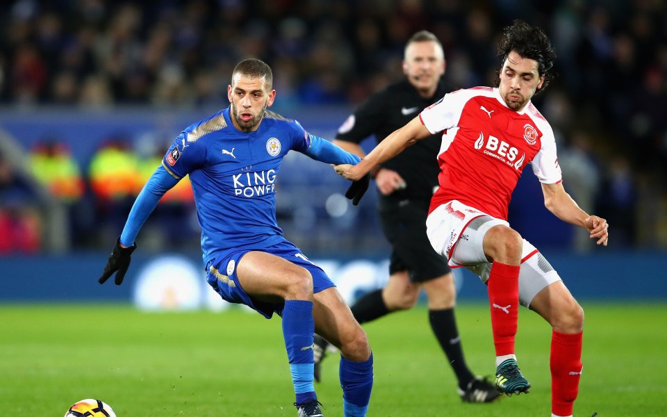 Нападателят на Лестър - Ислам Слимани, който в момента е