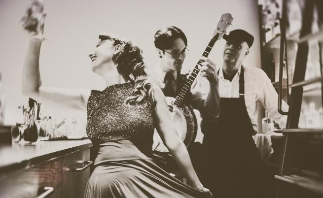  Момичетата, които съблазняват и убиват нацисти 