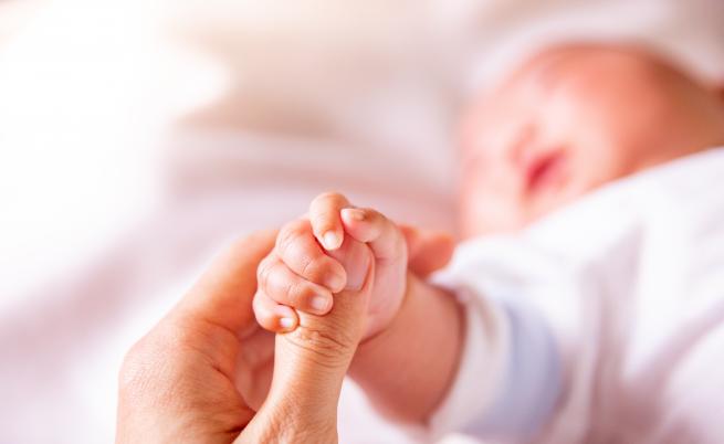 Българче е първото бебе за 2023 г. в Норвегия (ВИДЕО)