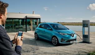 През 2019 г. Renault продаде 62 447 електромобила в света, което е съществен скок спрямо продадените 49 300 през 2018 г. Основният дял от тях се пада на Zoe с 48 369 продажби.