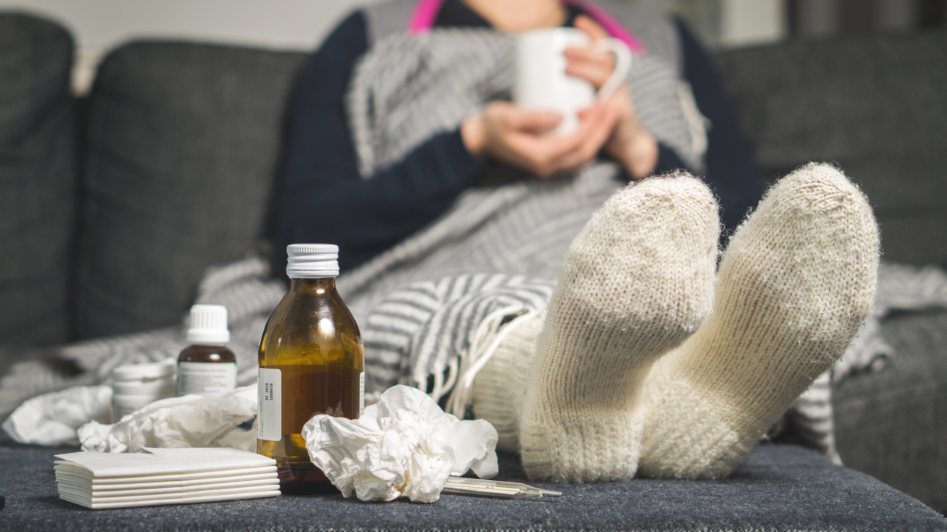 <p>С течение на времето тялото става толкова фокусирано върху управлението на физиологичните ефекти на стреса, че има по-малко ресурси за борба с микробите и вирусите.</p>