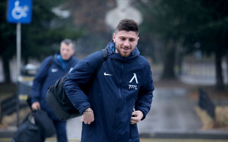 Защитник не тренира с Левски