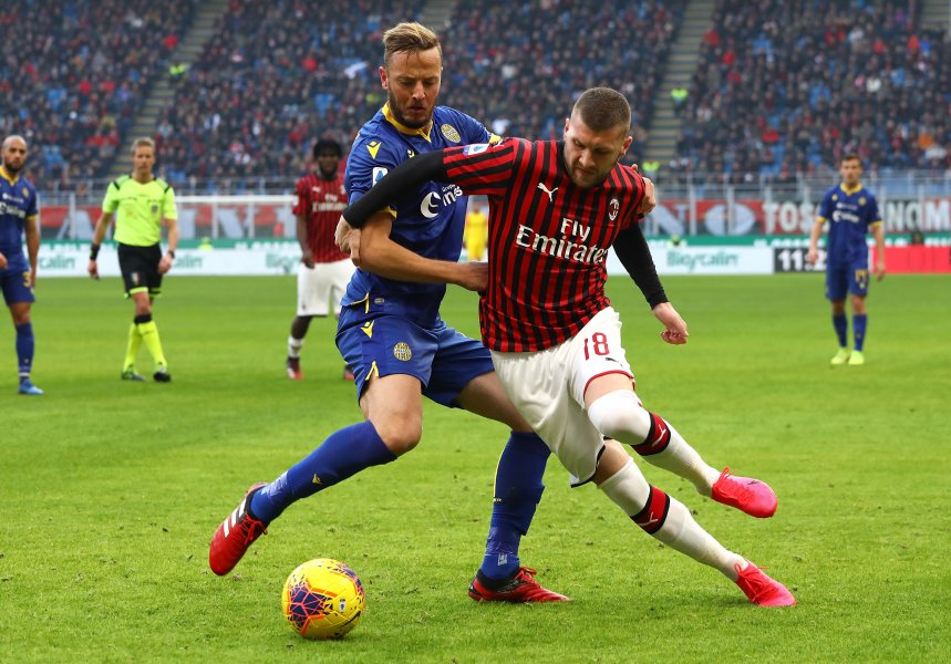 Милан срещу Верона1