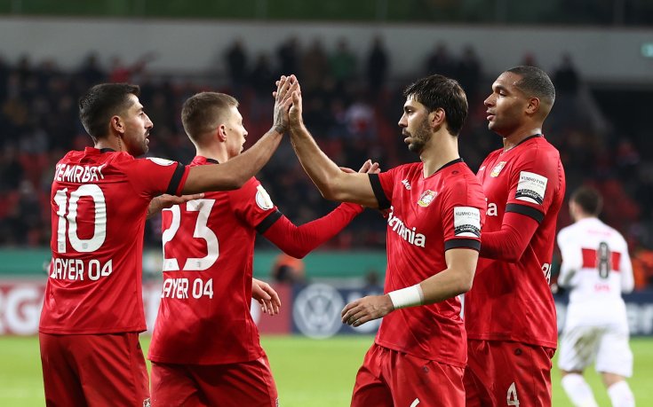 Байер Леверкузен премина през Щутгарт и е на 1/4-финал