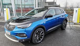 Opel Grandland X Hybrid4