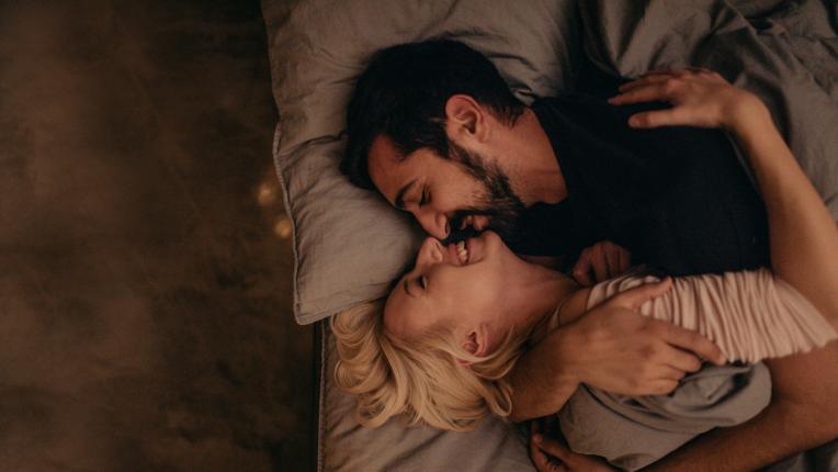  8 неща, които щастливите двойки вършат преди да заспят 