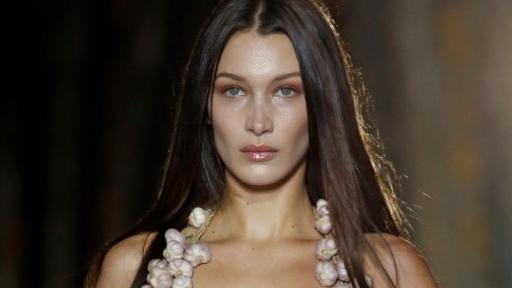  <p><strong>Гердан от чесън и сабя </strong>&ndash; най-модерните дамски аксесоари</p> 