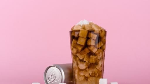  <p><strong>8 </strong>храни, които <strong>забавят метаболизма</strong></p> 