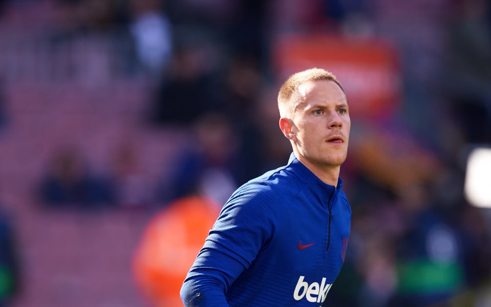 Този месец, в допълнение с катаклизма, който предизвика коронавируса, е