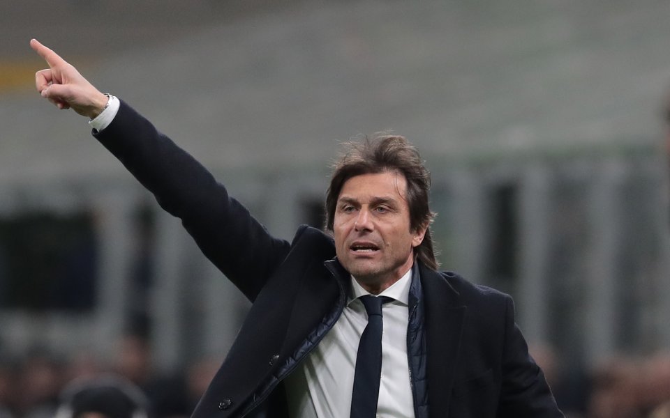 Целият отбор на Интер е в самоизолация, след като двама