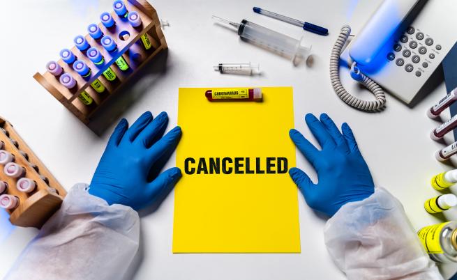 Скандал, Чехия и Полша 