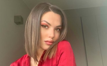 Изящната Каролин показа как да борим коронавируса