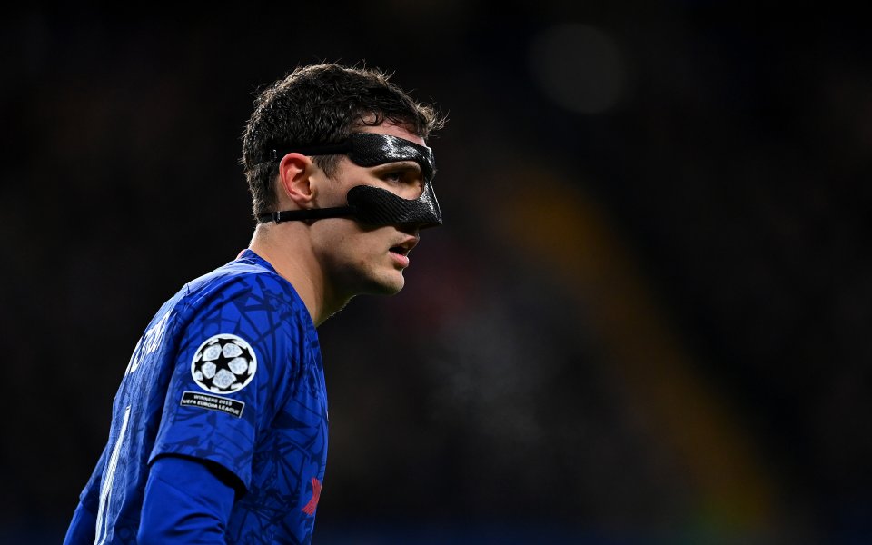 Италианският Милан планира да предложи трансферна сума през лятото, за