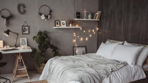  <p>Как да подредим спалнята според<strong> Фън Шуй</strong></p> 