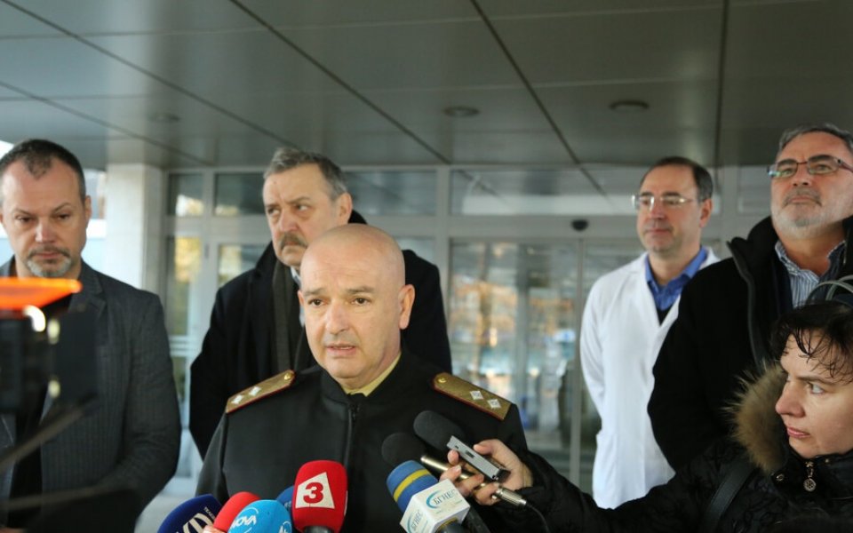 Шестима са вече починалите с COVID-19 българи. Броят на заразените