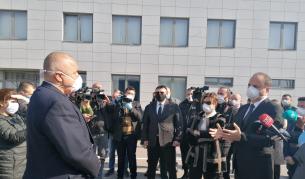 <p>Борисов:&nbsp;Благодаря на Ердоган, че успяхме да пуснем тировете да вървят&nbsp;</p>