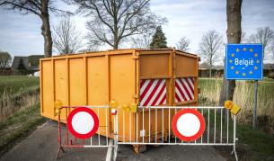 Нидерландия въвежда пълна карантина срещу ковид-19