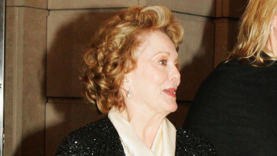  На 86-годишна възраст умря актрисата Шърли Дъглас 