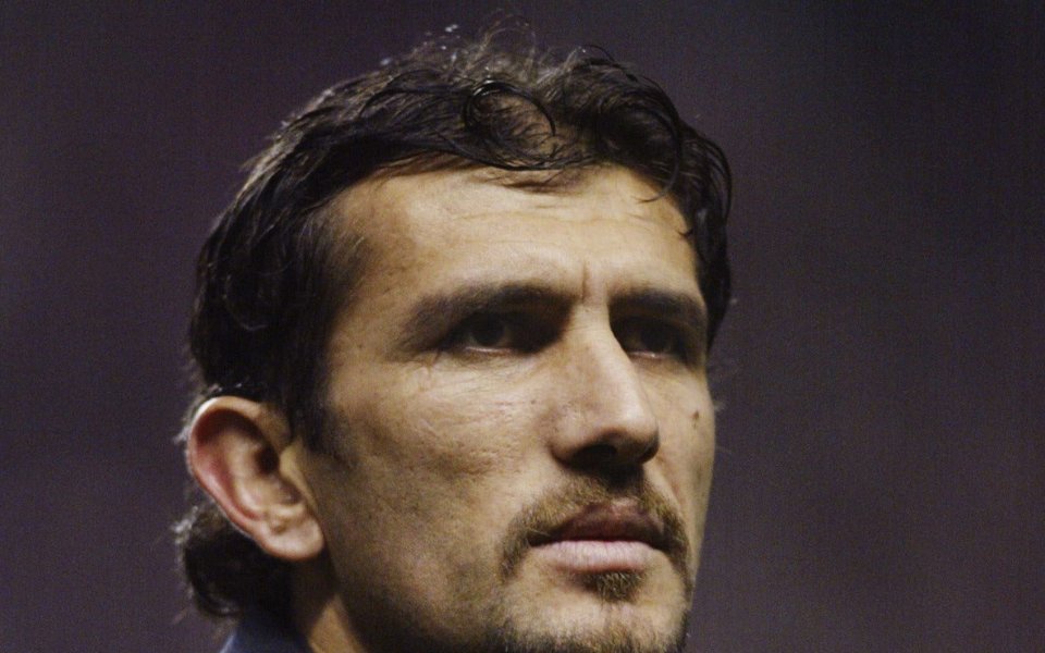 Бившият вратар Рюстю Речбер, който е една от легендите на