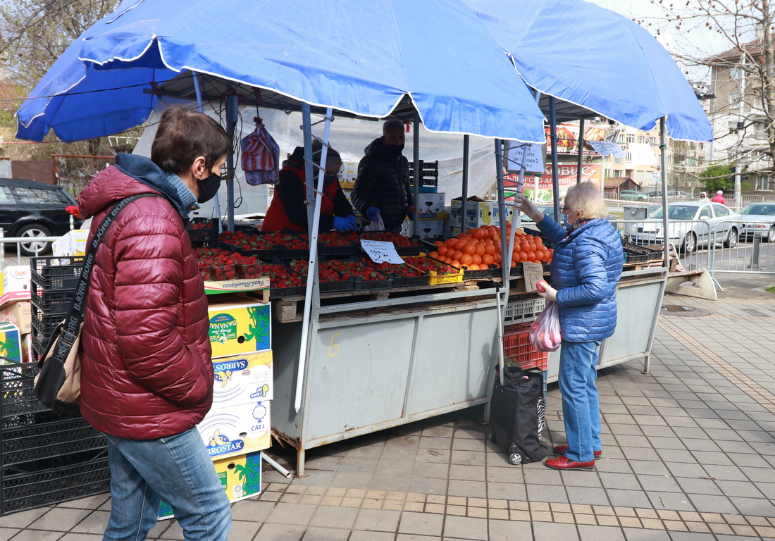 <p>Пазарът &bdquo;Димитър Петков&rdquo;</p>