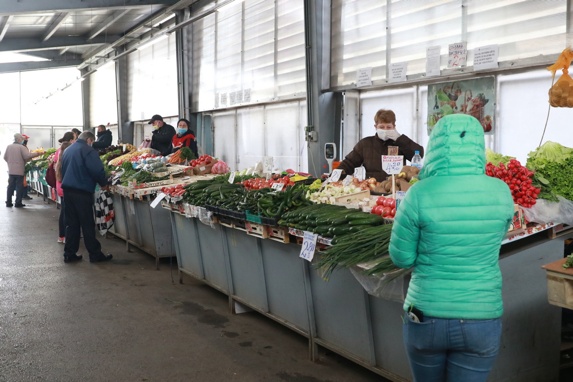 <p>Пазарът &bdquo;Димитър Петков&rdquo;</p>