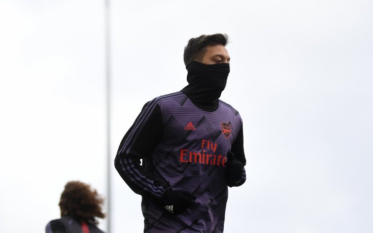 Йозил ще се откаже от голяма част от заплатата си при едно условие