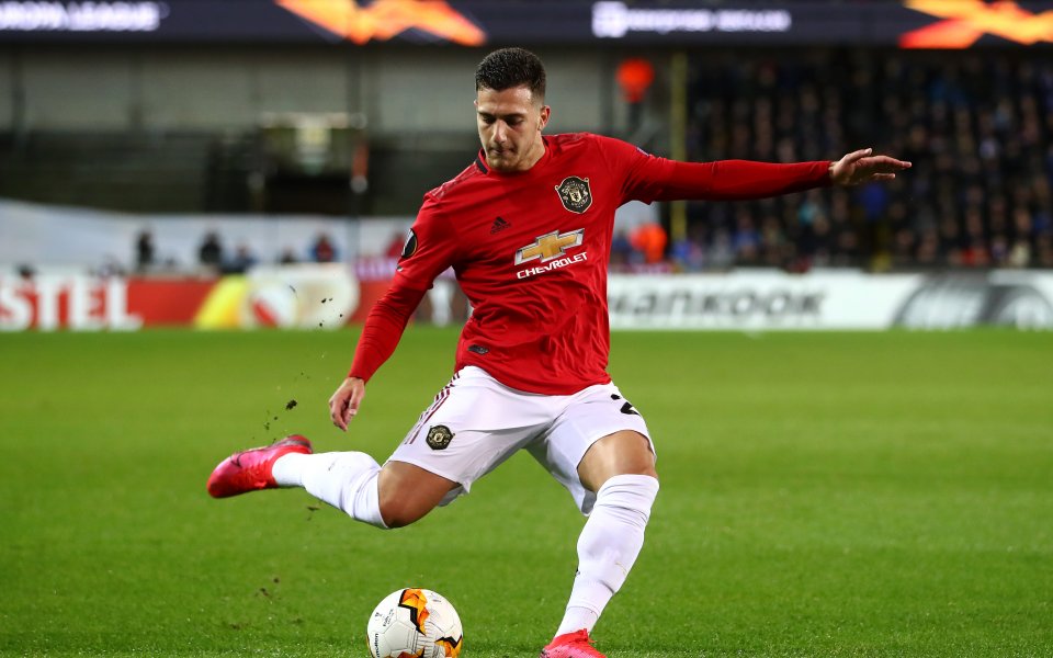 Младият краен защитник на Манчестър Юнайтед Диого Далот може да