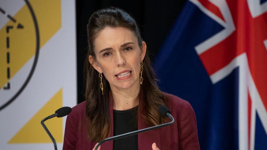 Министър-председателката на Нова Зеландия се оттегля от поста си