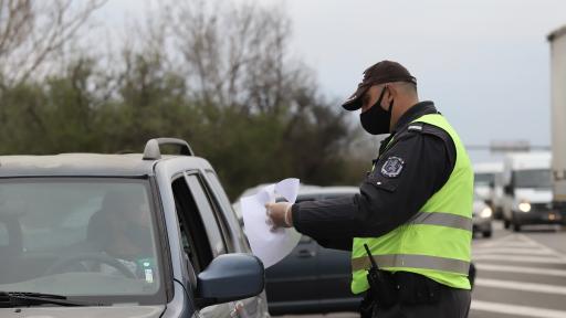  Засилен трафик на изходите на София, 40 хиляди автомобила са напуснали столицата 
