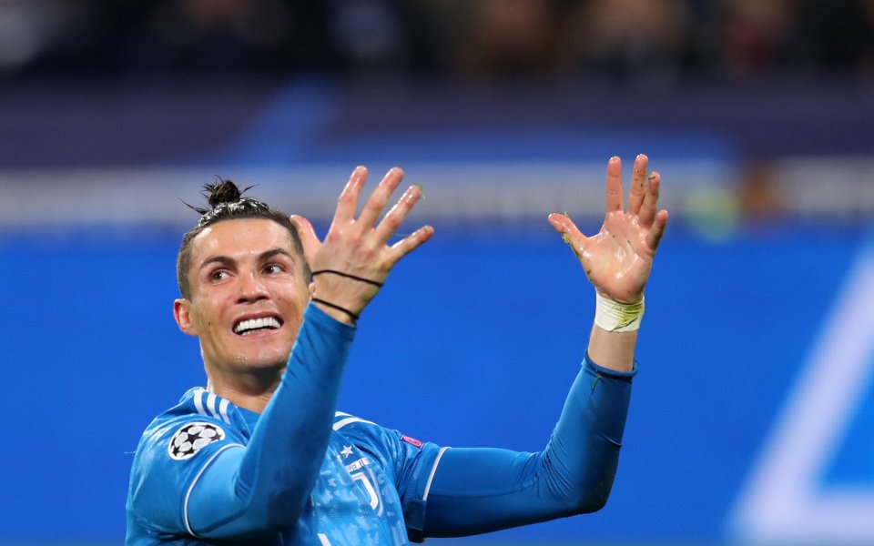 Звездата на Ювентус Кристиано Роналдо е блокиран на остров Мадейра,