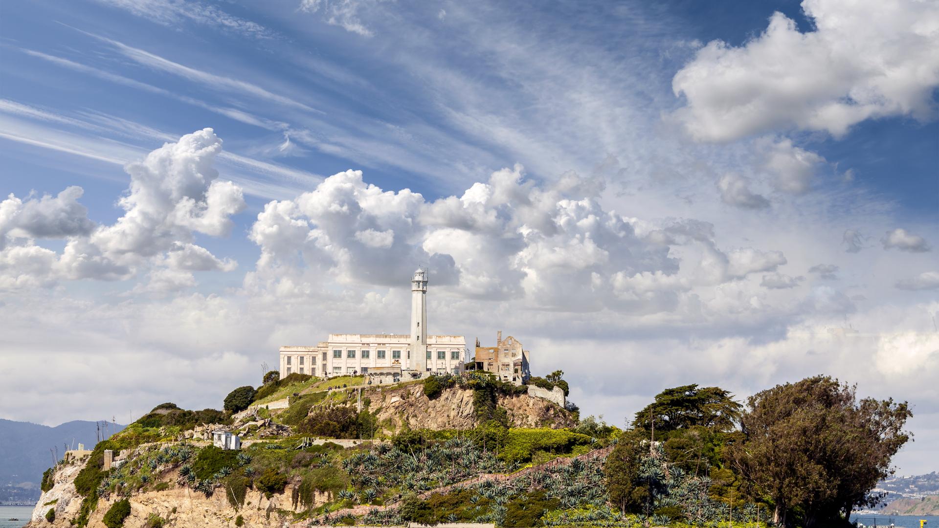 Доналд Тръмп нареди на Федералното бюро на затворите да отвори
