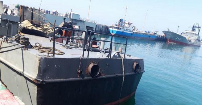 Свят Ирански боен кораб пострада от приятелски огън Поне 19
