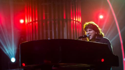  Фики, DARA, JJ и Маги Джанаварова се насочат към финала на 