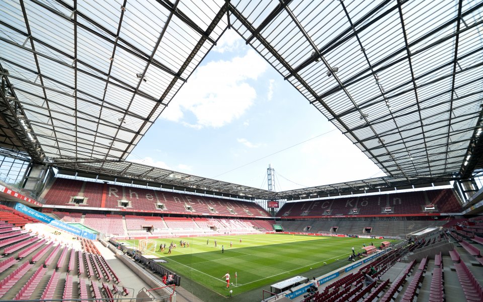 В отбора на Кьолн има още двама футболисти, които са