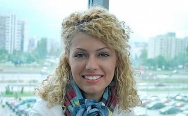 Новото лъчезарно лице на NOVA /снимки/