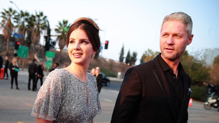  Кои звезди се разделиха по време на пандемията от ковид? 