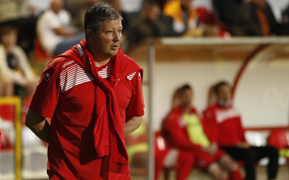 Дебютиралият начело на Царско село Любослав Пенев сподели, че е